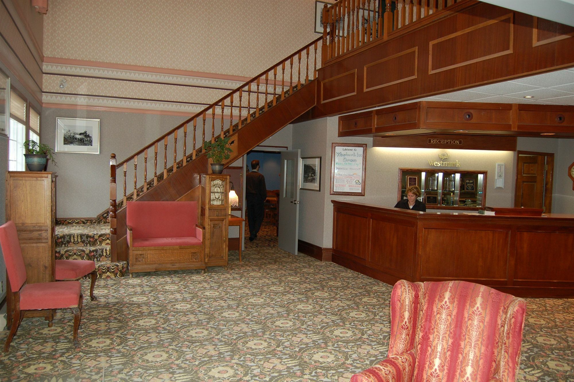 Holland America Dawson City Inn Exterior foto